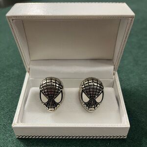 Silver Spiderman Cufflinks- Gift box included!